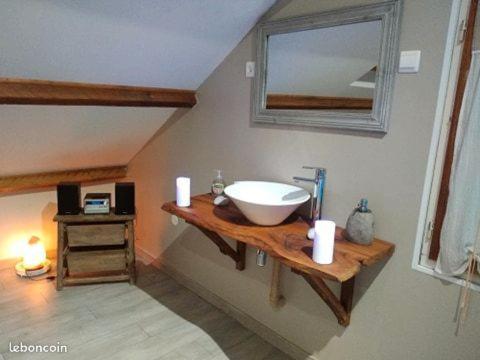 Ecrin D' Amour Suite Romantique Avec Jacuzzi Castels エクステリア 写真